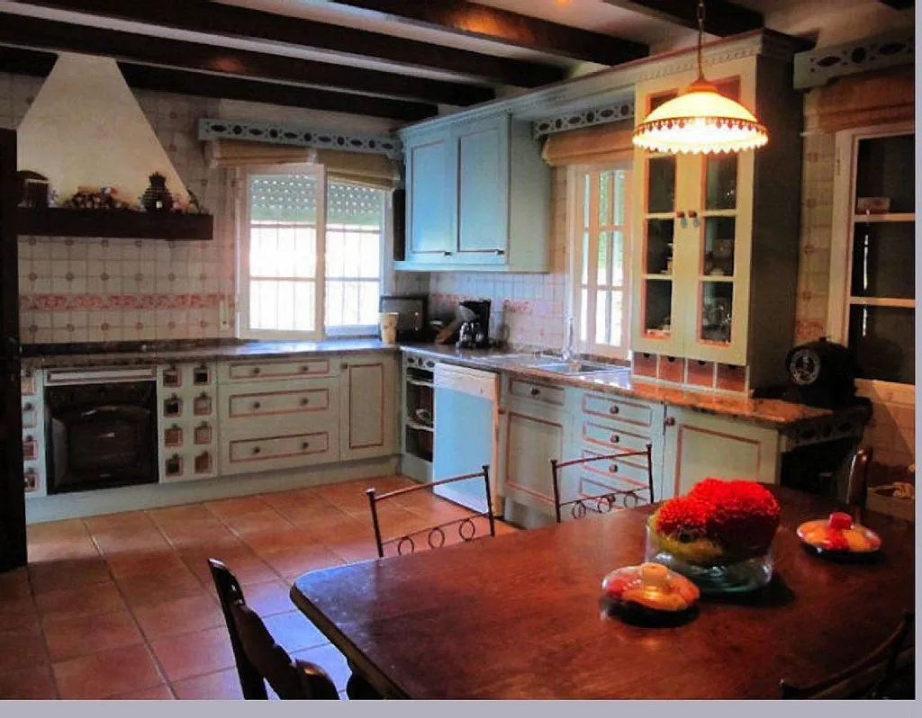 Köök - Charming Villa with Pool in Sotogrande Alto