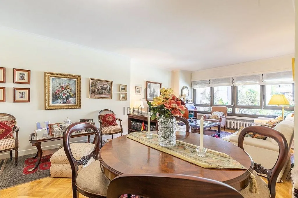 Söögituba - Apartment with Terrace in Ríos Rosas, Madrid