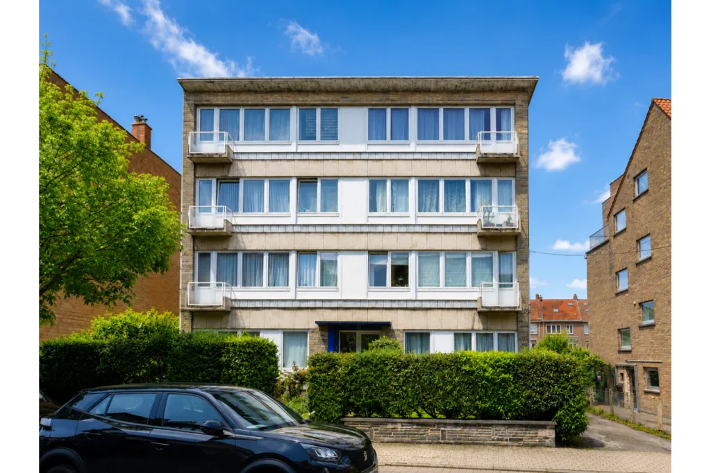 Extérieur - Appartement avec Balcons et Garage à Drogenbos