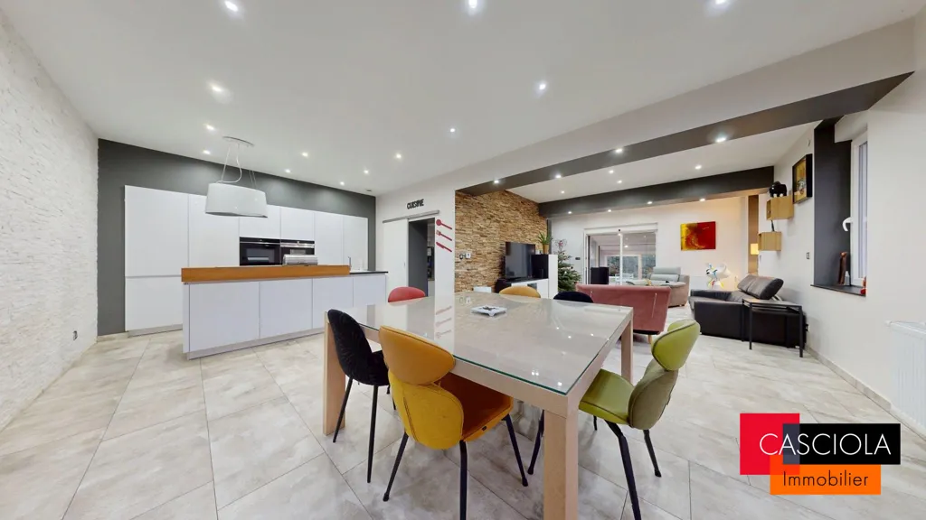 Sala da pranzo - Renovated House with Garden in Florange