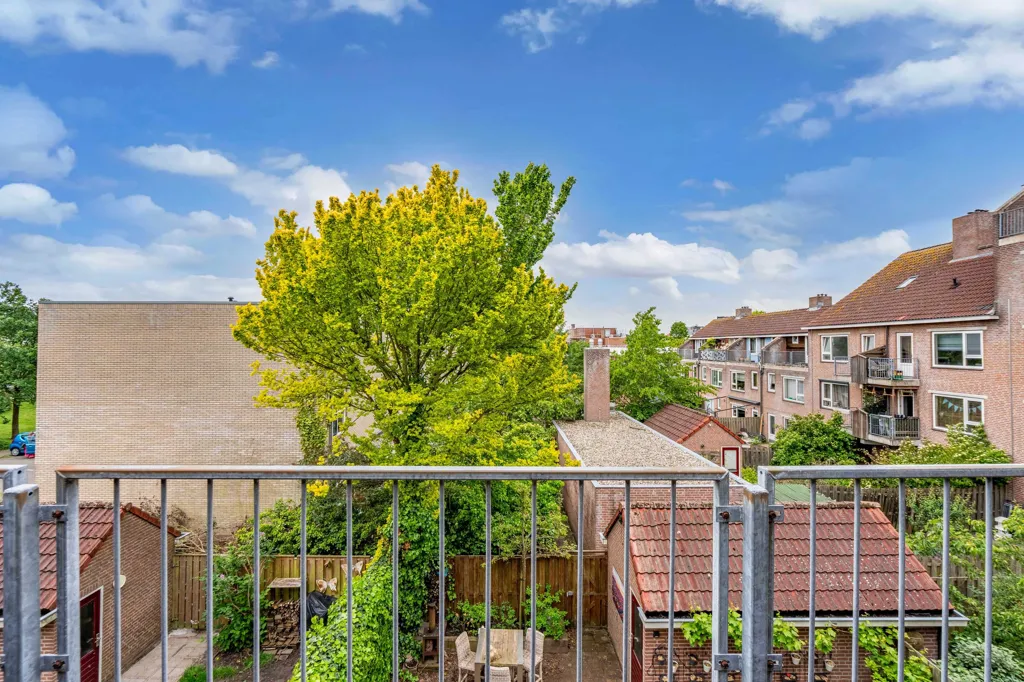 Balcon - Maisonnette with Balcony near Huizen Harbour