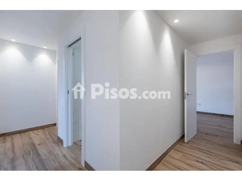 Esik - Modern Flat with Views in Zaidín, Granada