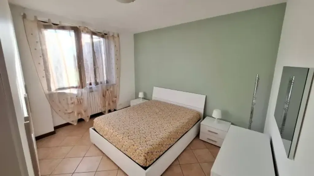 Bedrooms - Furnished Flat with Kitchen in Bregnano