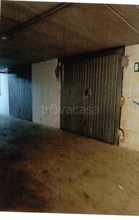 Garaaž - Apartment with Balcony at Foligno
