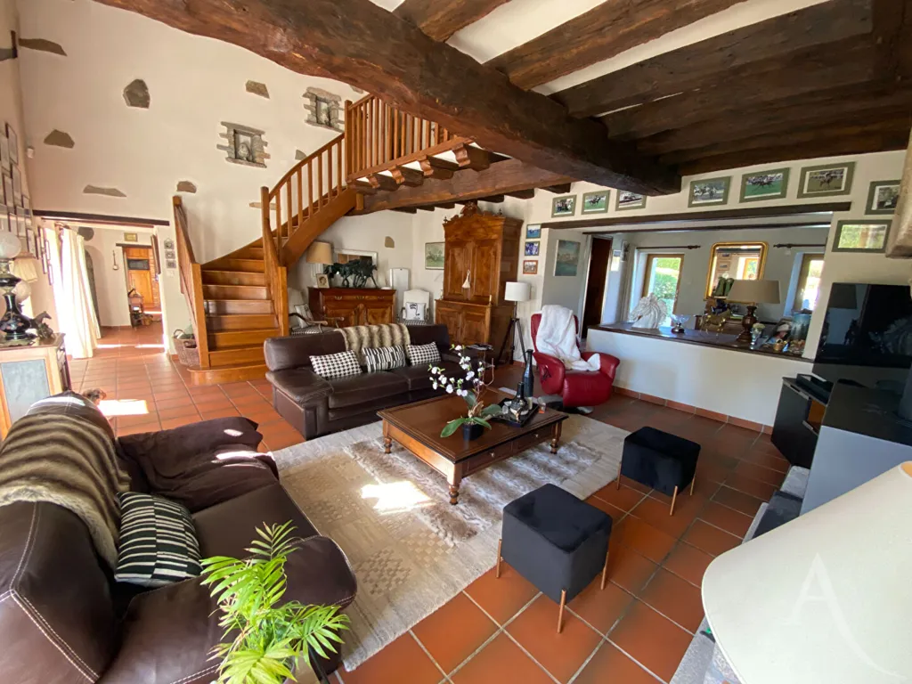 Elutuba - Rustic Stone Farmhouse with Paddock in Montaigu-Vendée