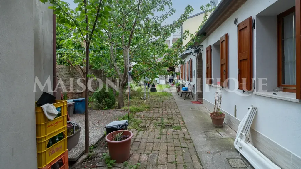Jardin - Terraced Villa with Private Garden in Comacchio