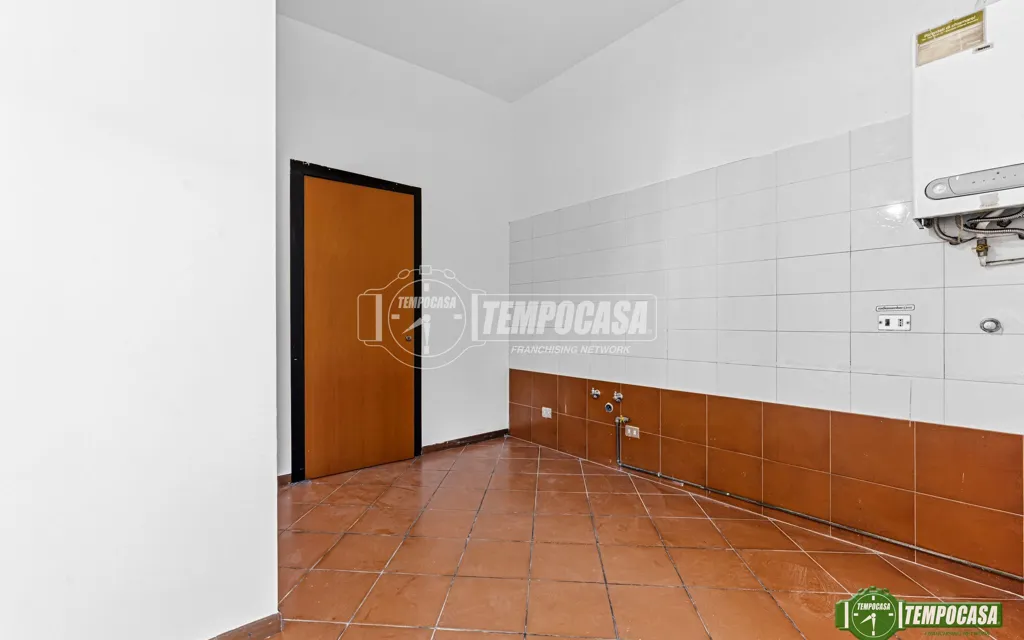 Salles de bain - Three-Bedroom Apartment in Historic Building, Milan