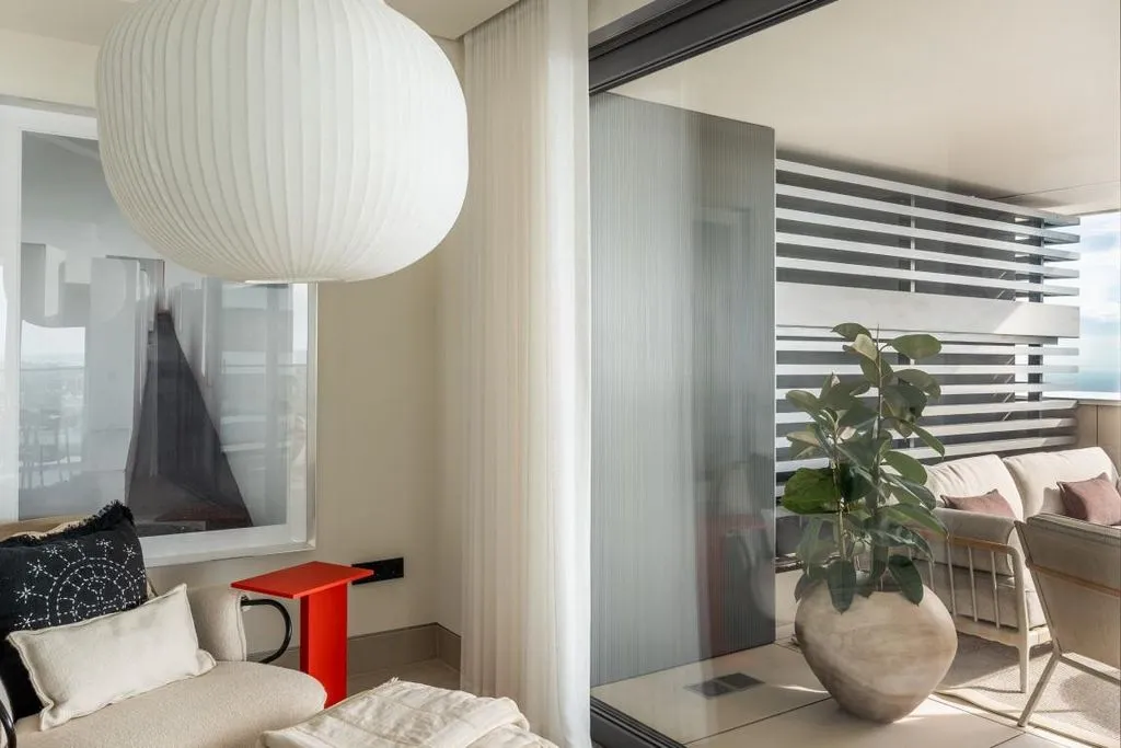 Living Room - Luxury Beachfront Flat with Pool in Marbella