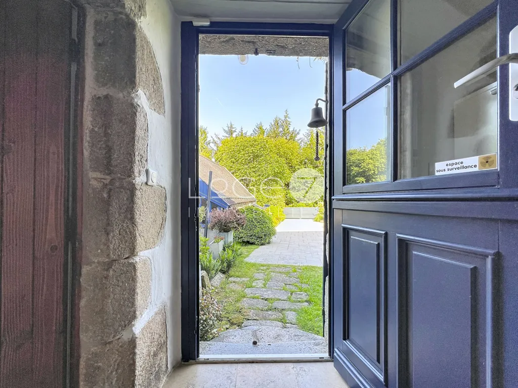 Entrée - Longère de Caractère XVIIIème Rénovée à Merlevenez