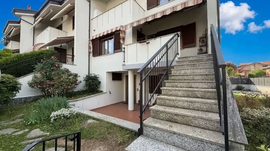 Välivaade - Terraced Villa with Garden in Cirie'