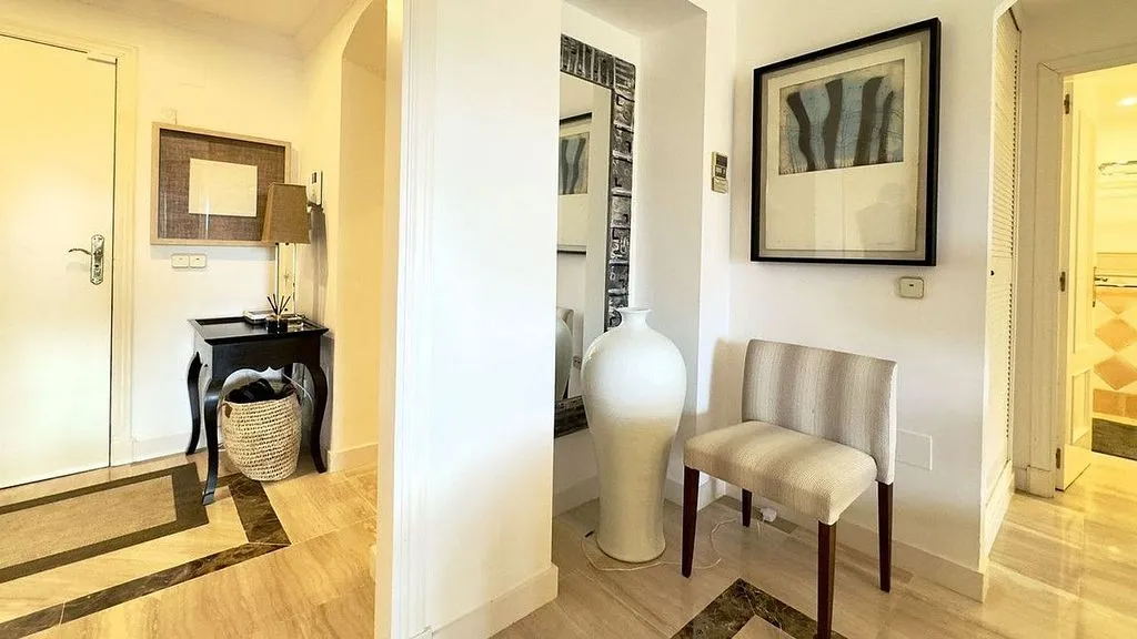 Esik - Apartment with Pool and Terrace in Elviria