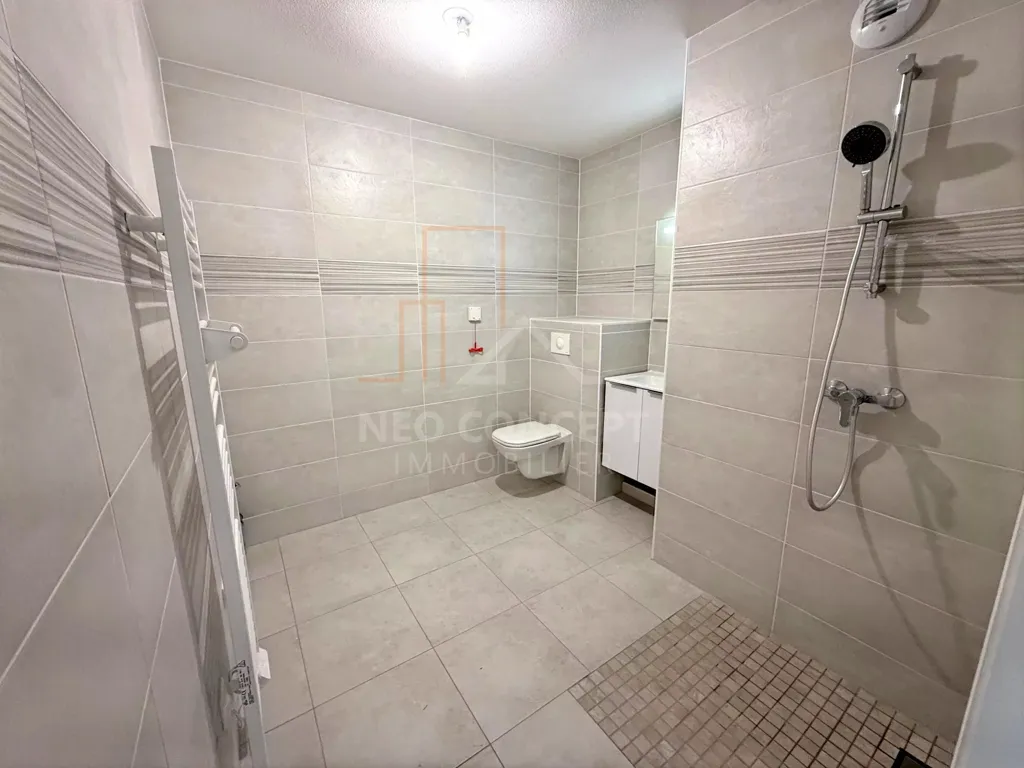 Bagni - Modern Flat with Terrace in Seebach