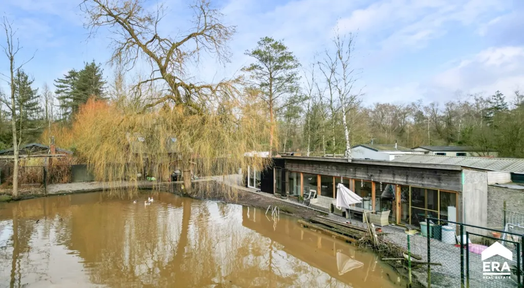 Esterno - Chalet with Pond in Herselt