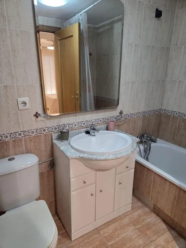 Bathrooms - Furnished Flat with Balcony in Beteró