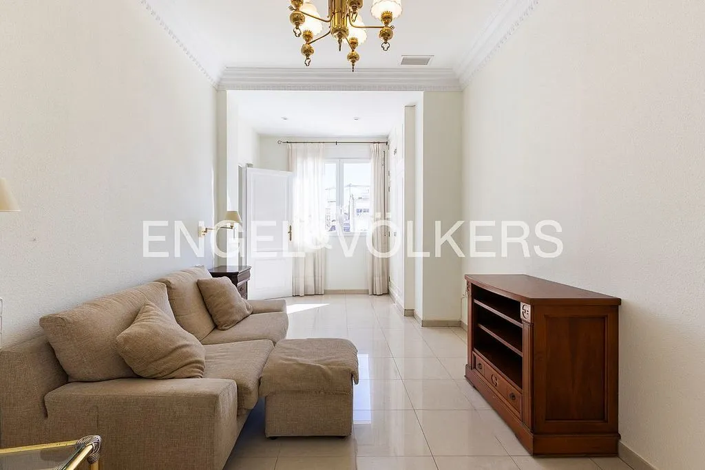 Séjour - Apartment with Balcony in Gran Vía, Valencia