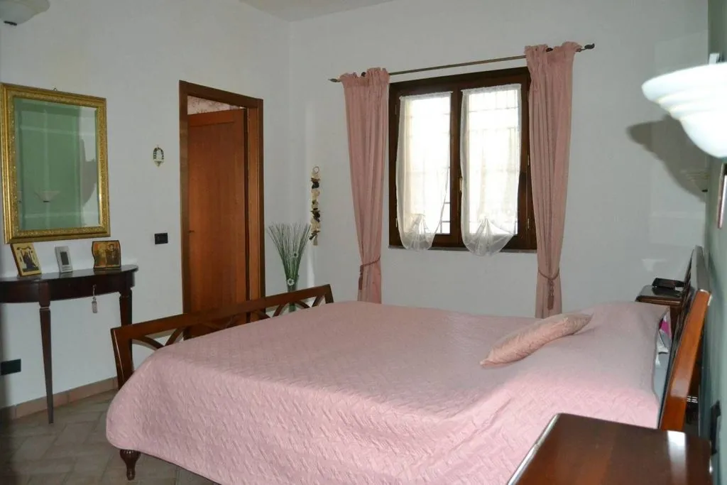 Chambres - Luxury Villa with Extensive Outdoor Space in Terni