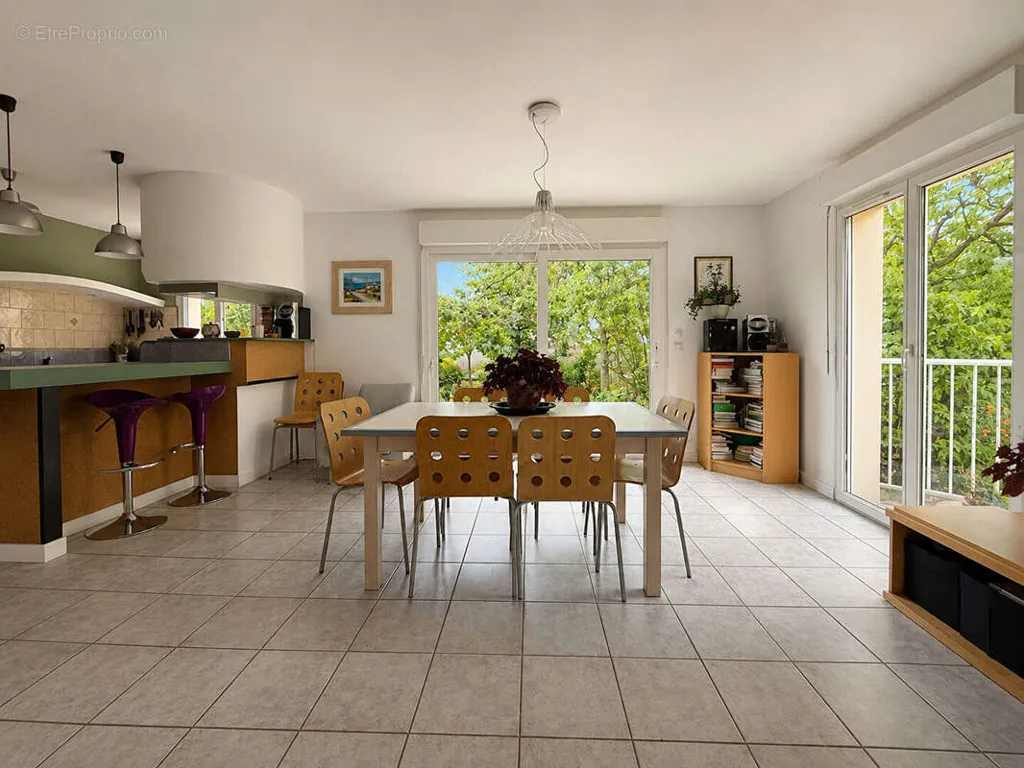 Salle à manger - Maison 6 pièces à Orgeval