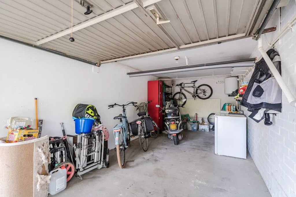 Garaaž - Apartment with Garage in Bilthoven
