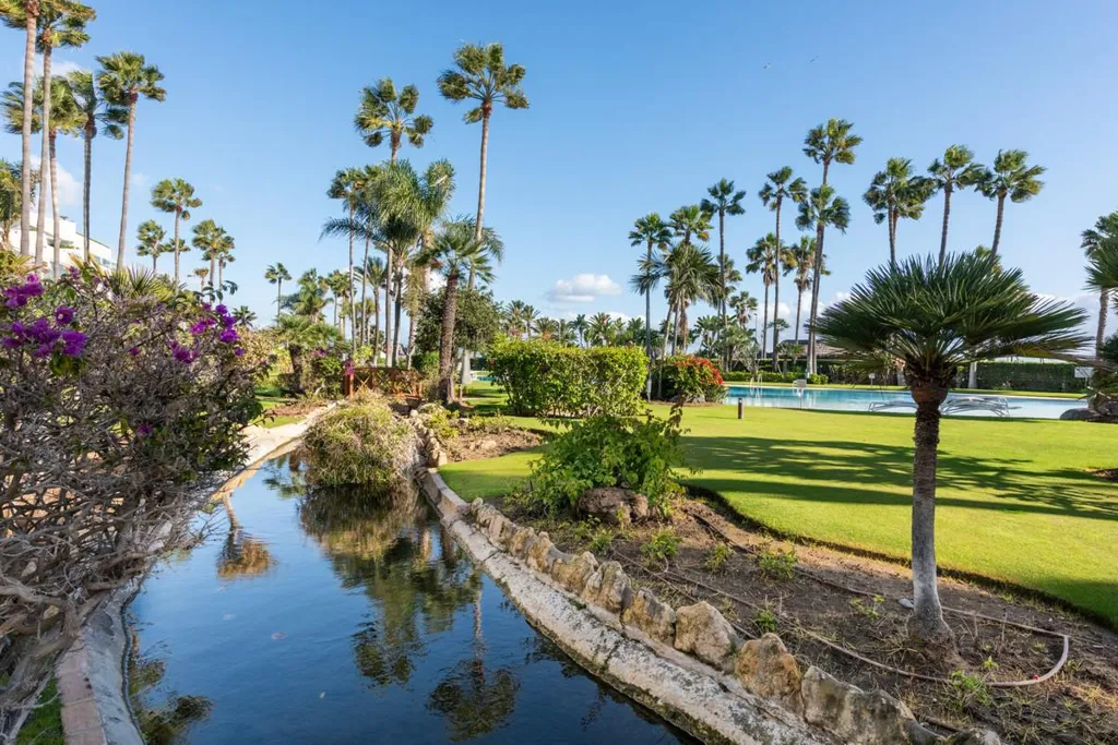 Jardin - Duplex Penthouse with Sea Views in Puerto Banús