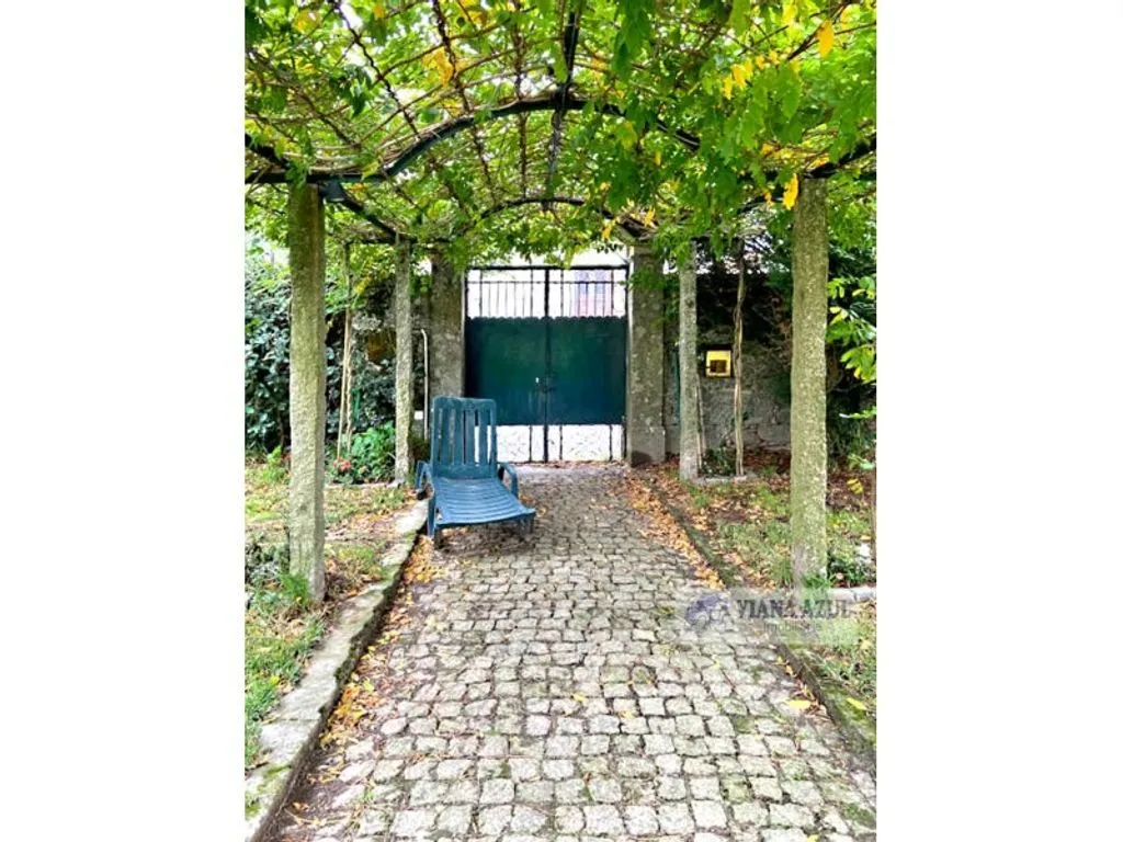 Aed - Historic Manor with Garden in Vila de Punhe