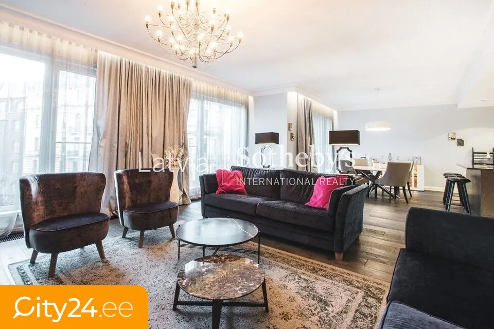 Soggiorno - Fully Furnished Flat with Balcony in Riga Centre