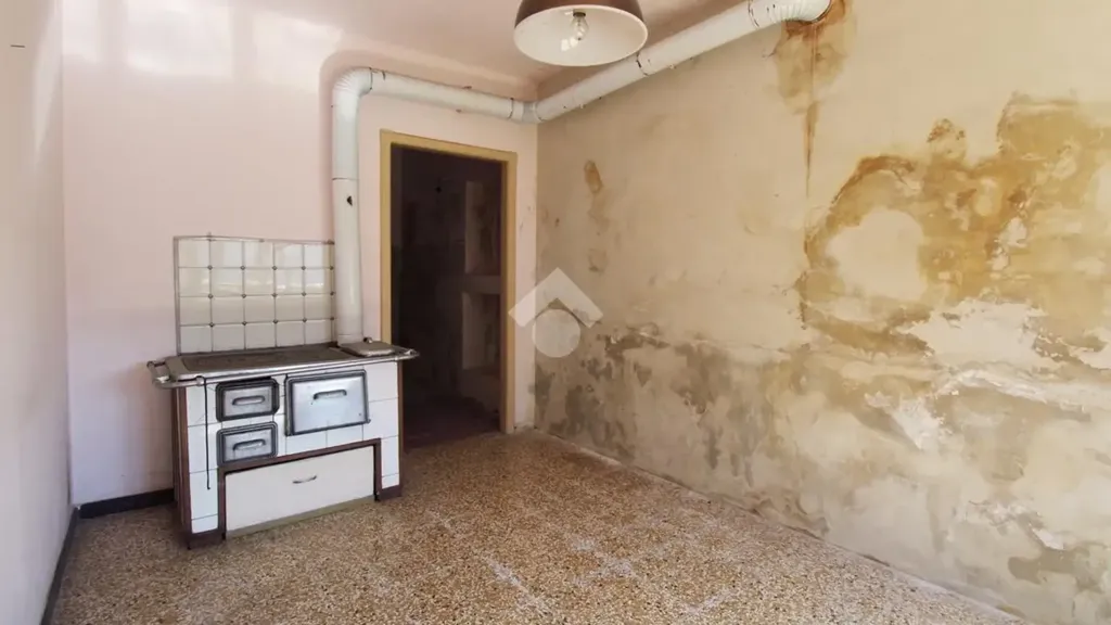 Cuisine - Rustic Villa with Private Garden in Majano