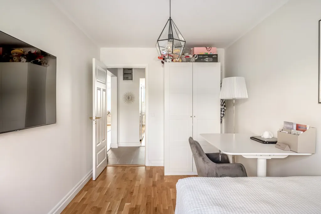 Bedrooms - Apartment with Rental Unit in Täby