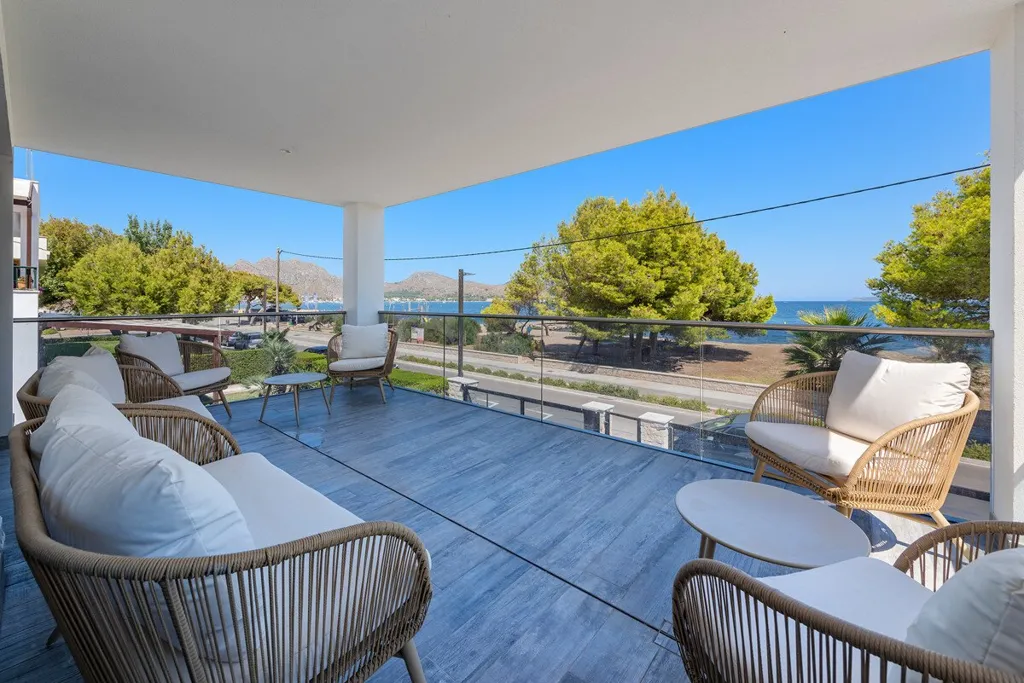 Terrasse - Beachfront Villa with Pool in Puerto Pollensa