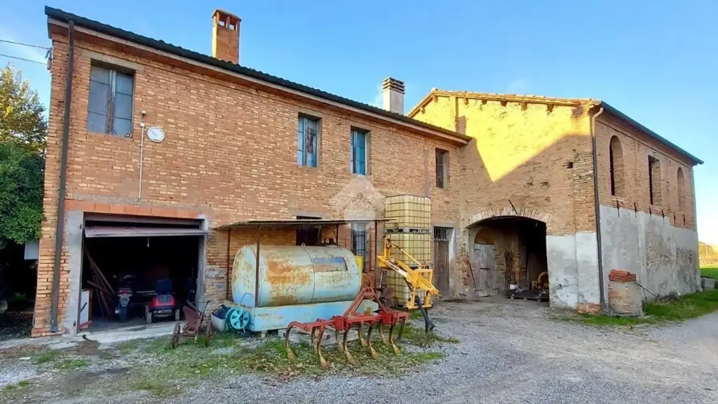 Garden - Rustic House with Garden in Alfonsine
