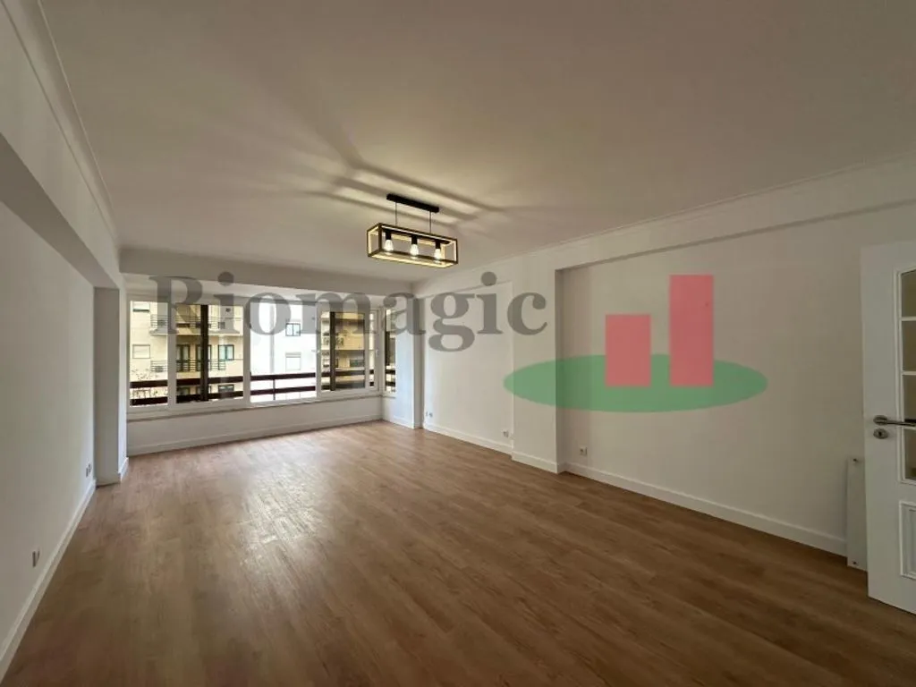 Soggiorno - Refurbished Flat with Balconies in Lisbon