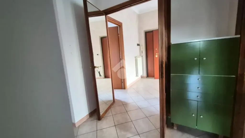Esik - Spacious Apartment with Balcony in Labico