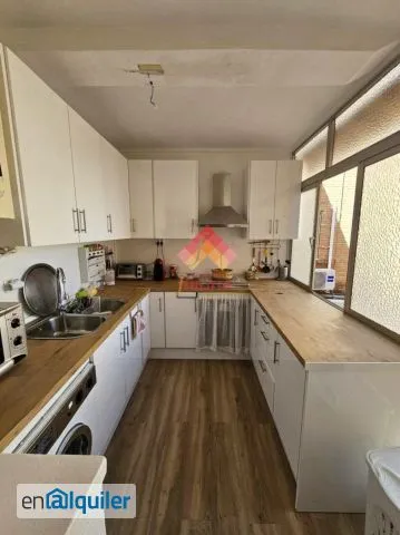Kitchen - Spacious Apartment with Terrace on Avenida Málaga
