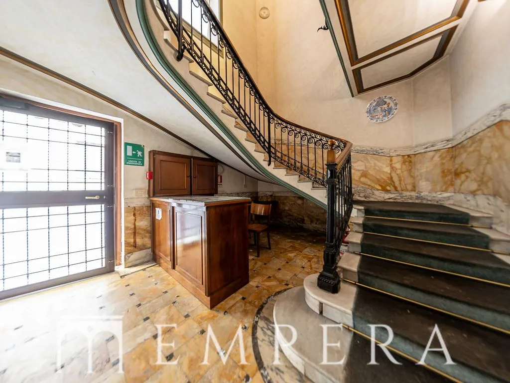 Pièces - Coppedè Style Townhouse in Central Rome