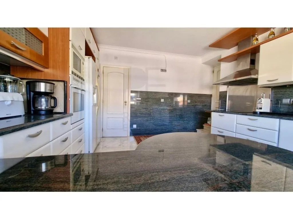 Köök - Luxury Duplex with Sea View in Cascais