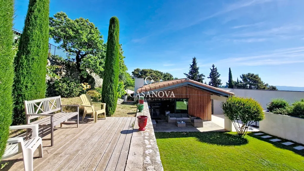 Aed - Architectural Villa with Pool in Clermont-l'Hérault