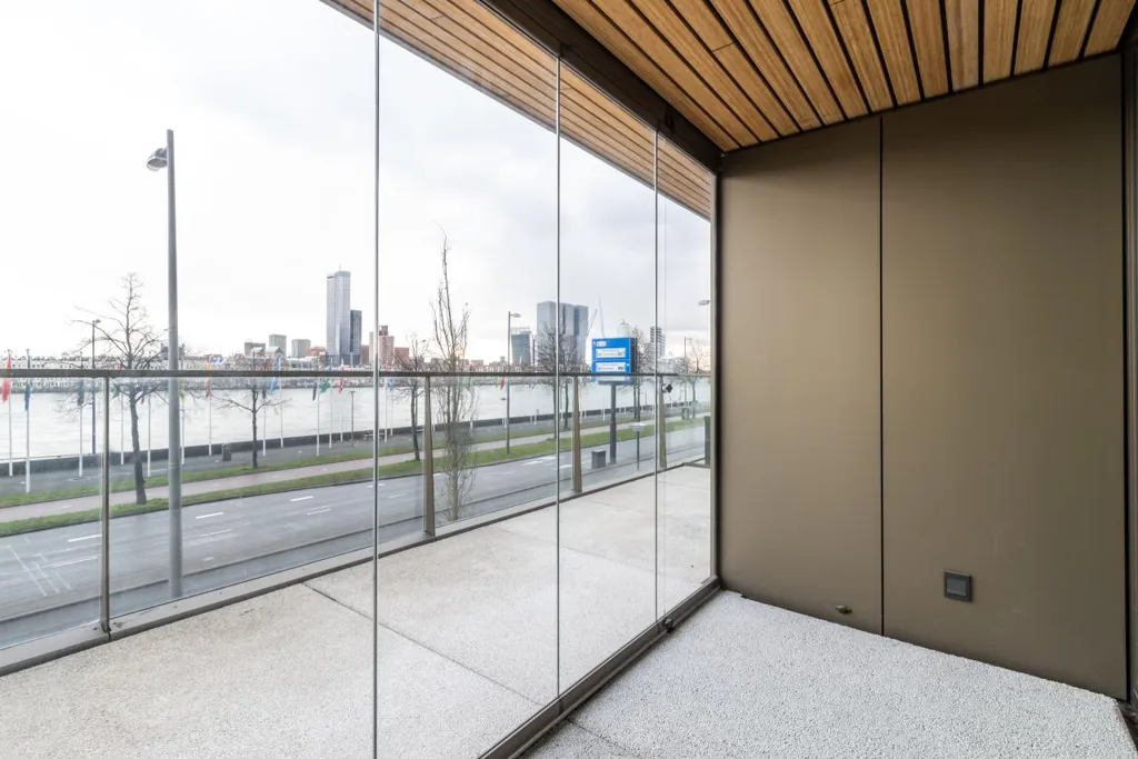 Terrasse - Two-Bedroom Apartment with River View in Rotterdam