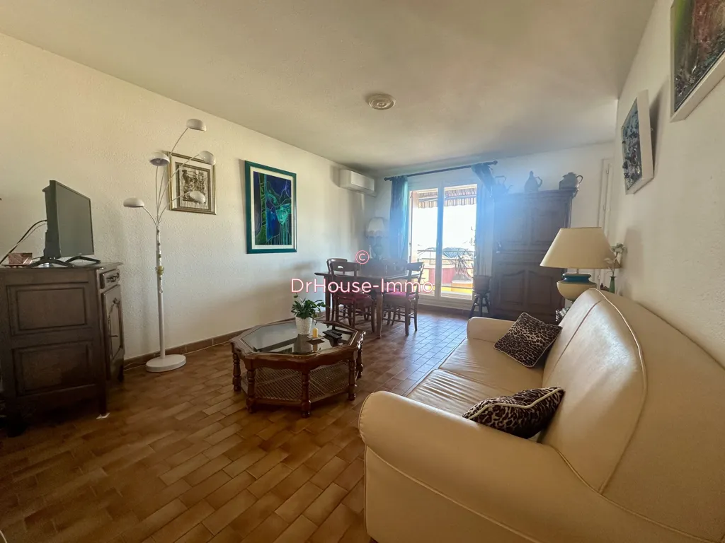 Séjour - Appartement avec Terrasse dans Résidence Sécurisée à Valence
