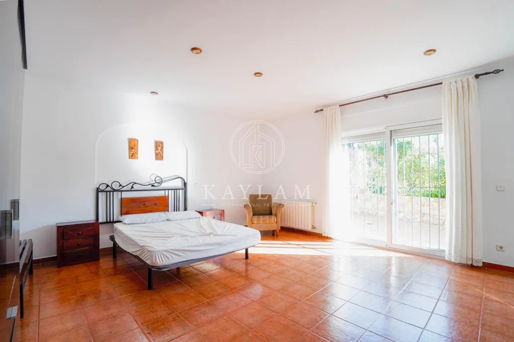Magamistoad - Rustic Chalet with Pool in Canyelles