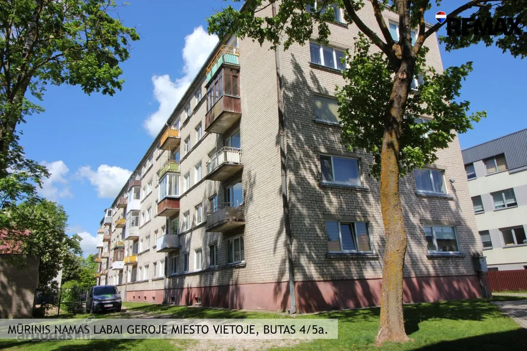Exterior - 3-Bedroom Apartment with Balcony in Šiauliai Centre