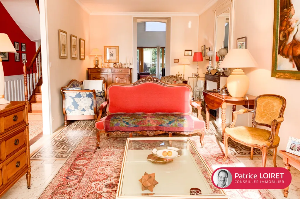 Elutuba - Master House with Garden near Town Centre