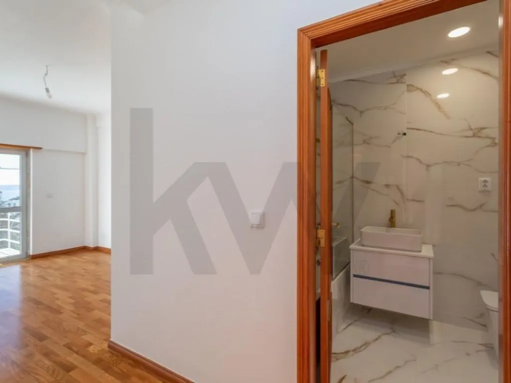 Entrée - Luxury Flat with Sea View in Paço de Arcos