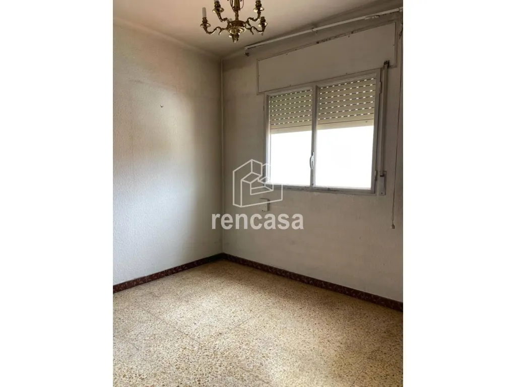 Toad - Spacious Flat with Balcony in Instituts