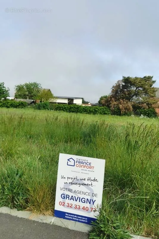 Giardino - Buildable Land with Garden in Breval