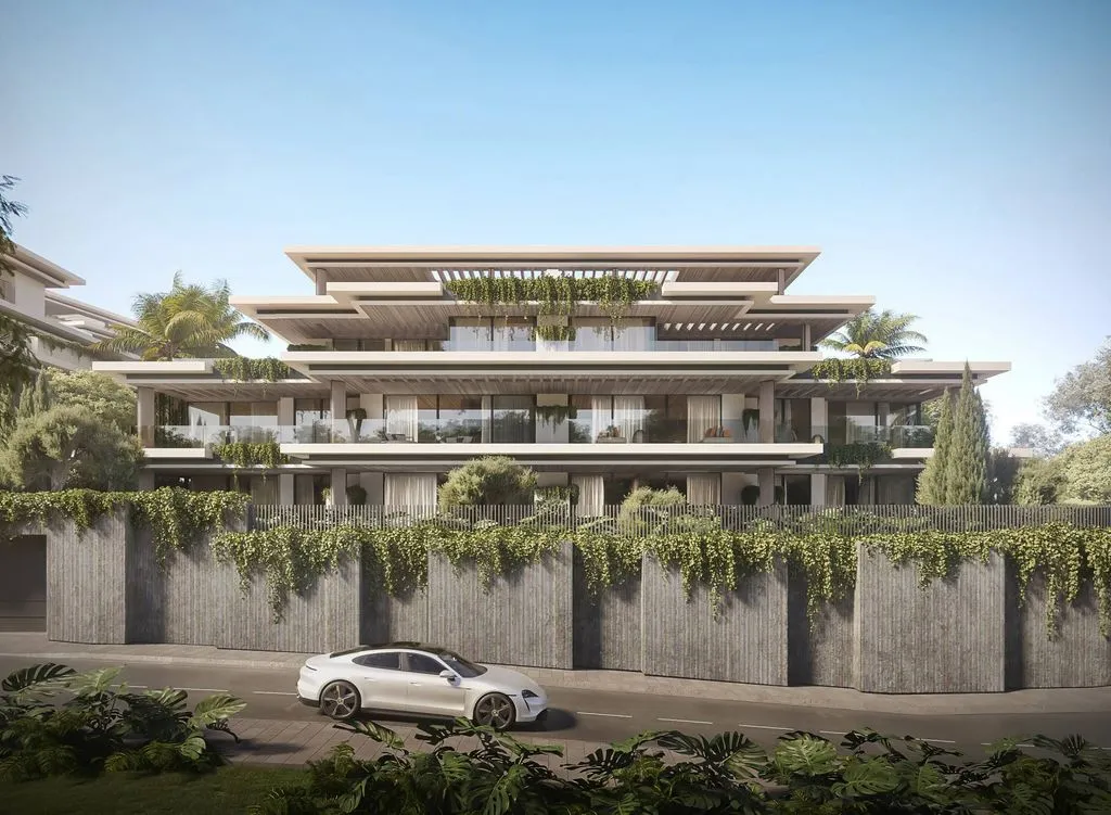 Exterior - Luxury Penthouse with Mountain View in Estepona