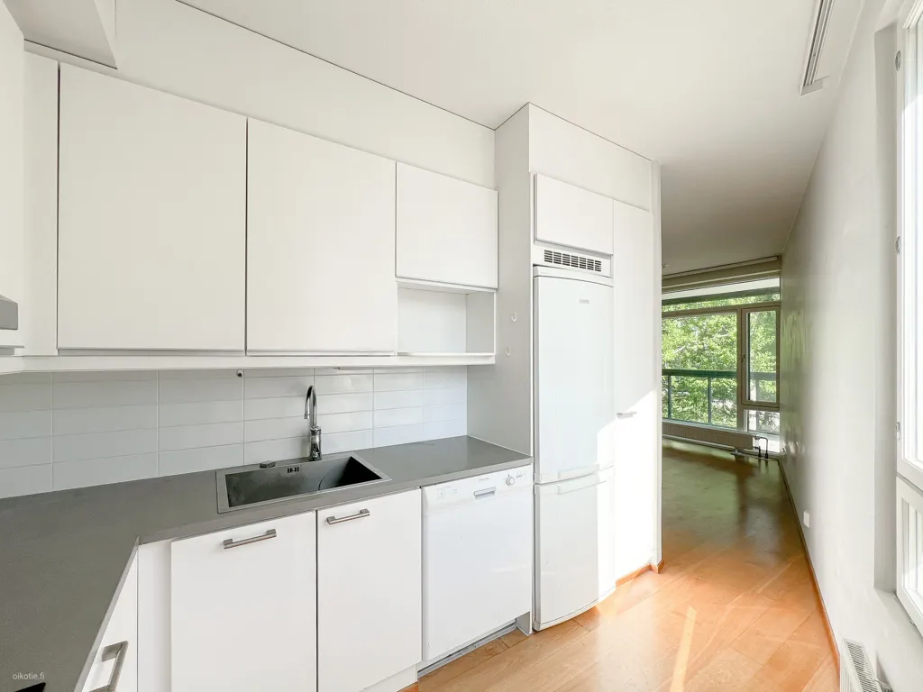 Köök - Modern Flat with Balcony in Matinkylä, Espoo