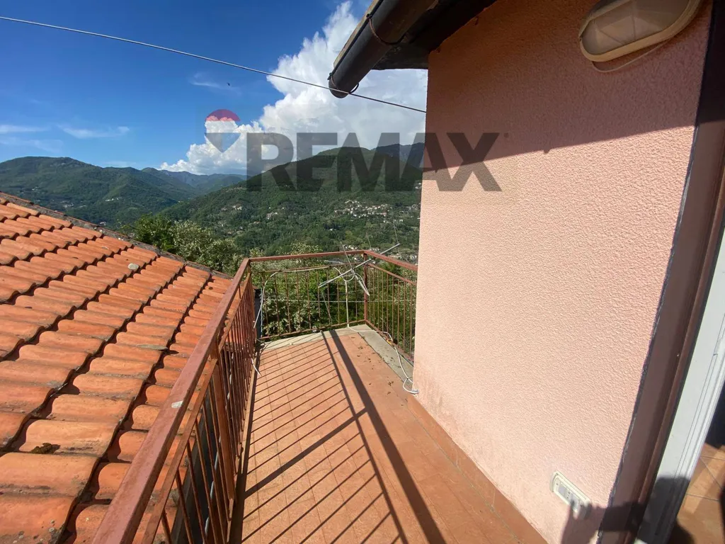 Terrass - Independent House with Valley View in Tribogna