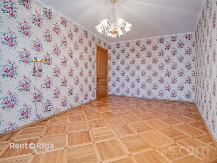 Appartement 4 pièces à Rīga