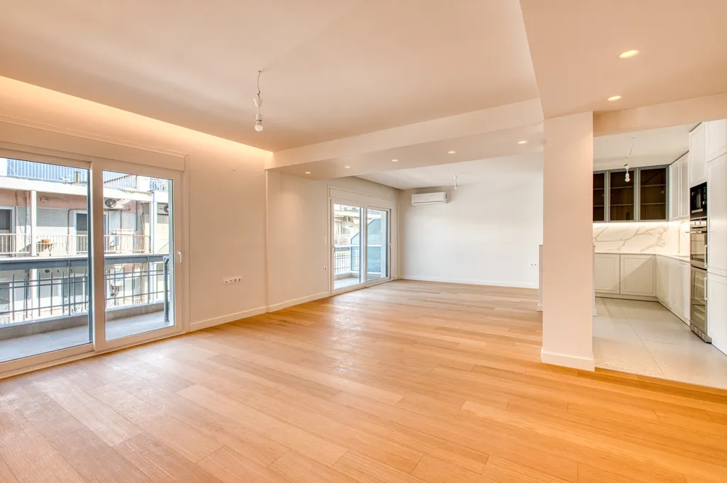 Living Room - 3-bedroom apartment in Thessaloniki