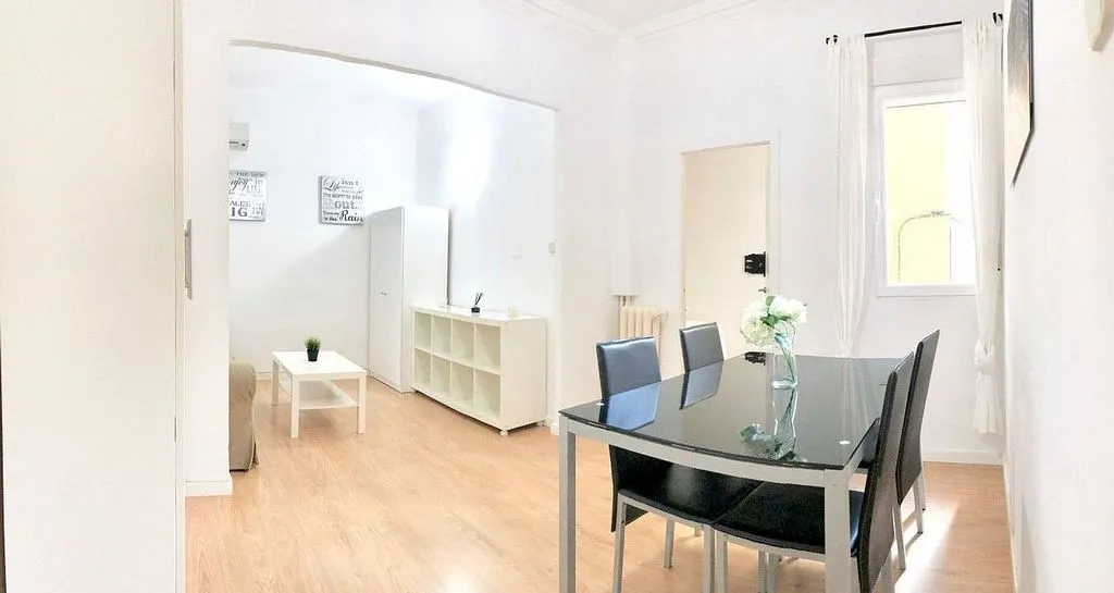 Sala da pranzo - Bright Apartment with Air Conditioning in Almagro