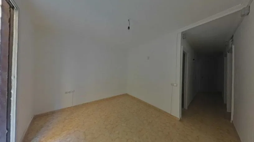 Toad - Apartment with Central Location in El Raval, Barcelona